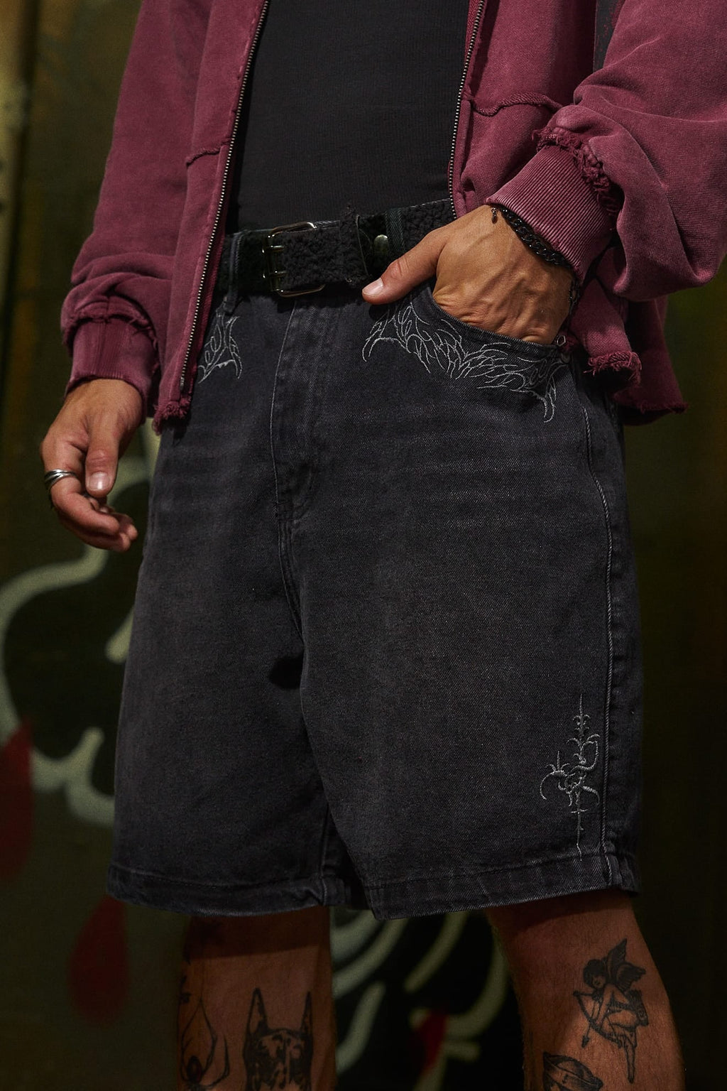 1025 - Phantom Embroidery Jorts