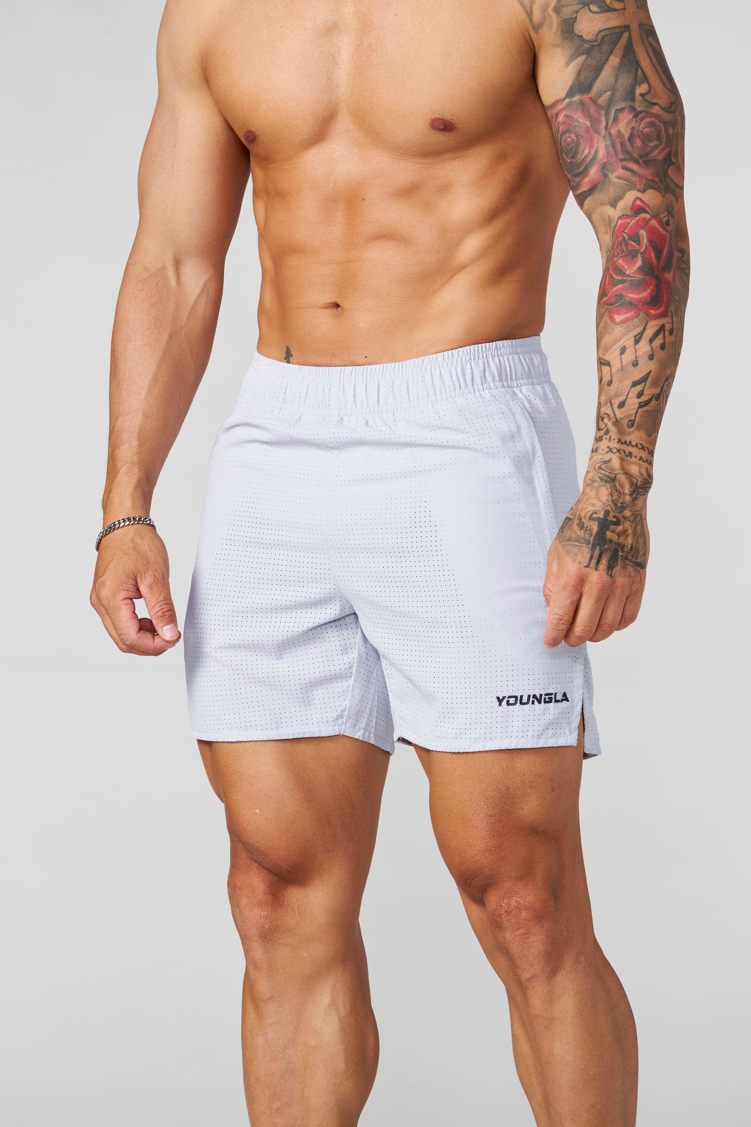 1028 - Weightless Shorts