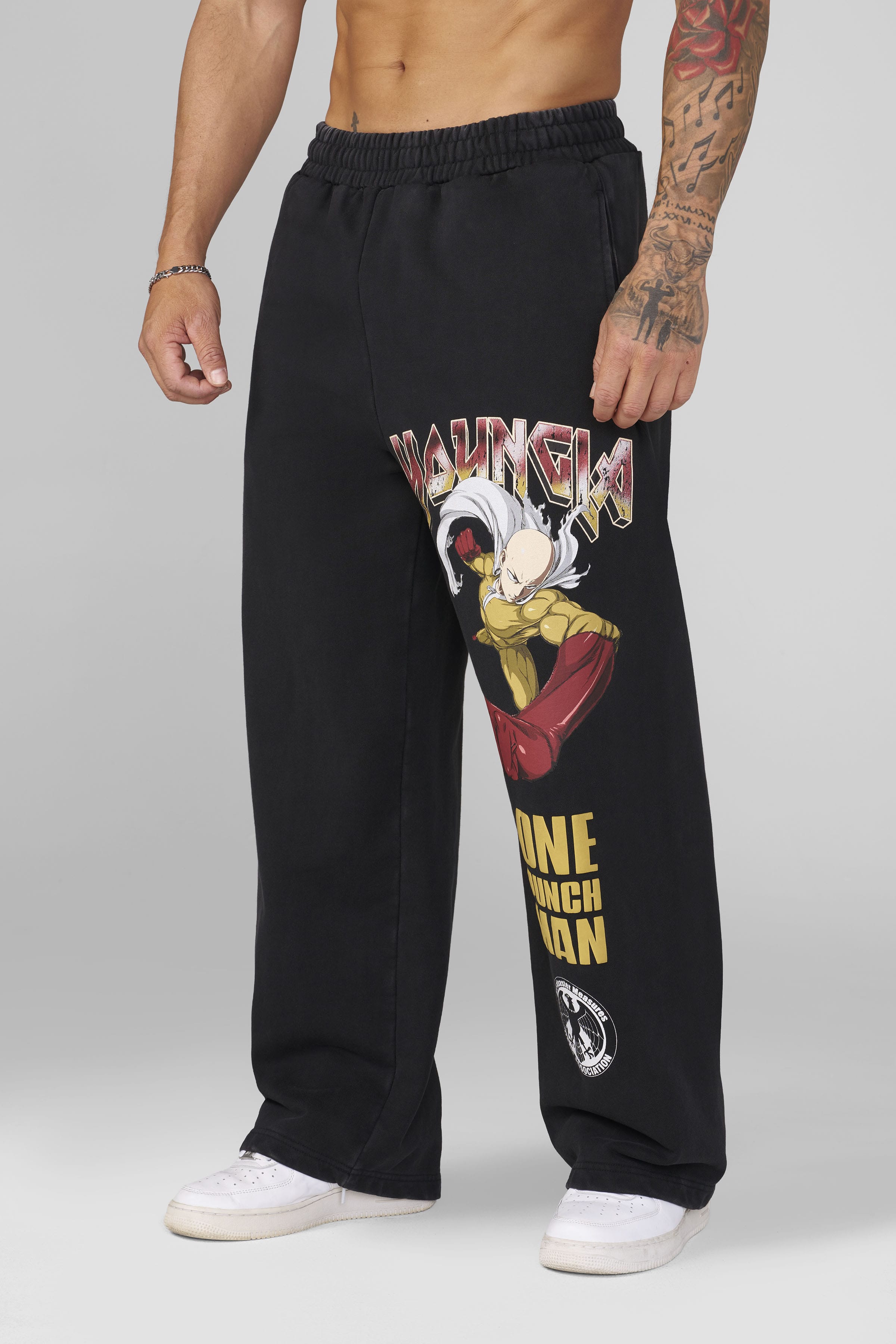2017 - One Punch Man Sweats